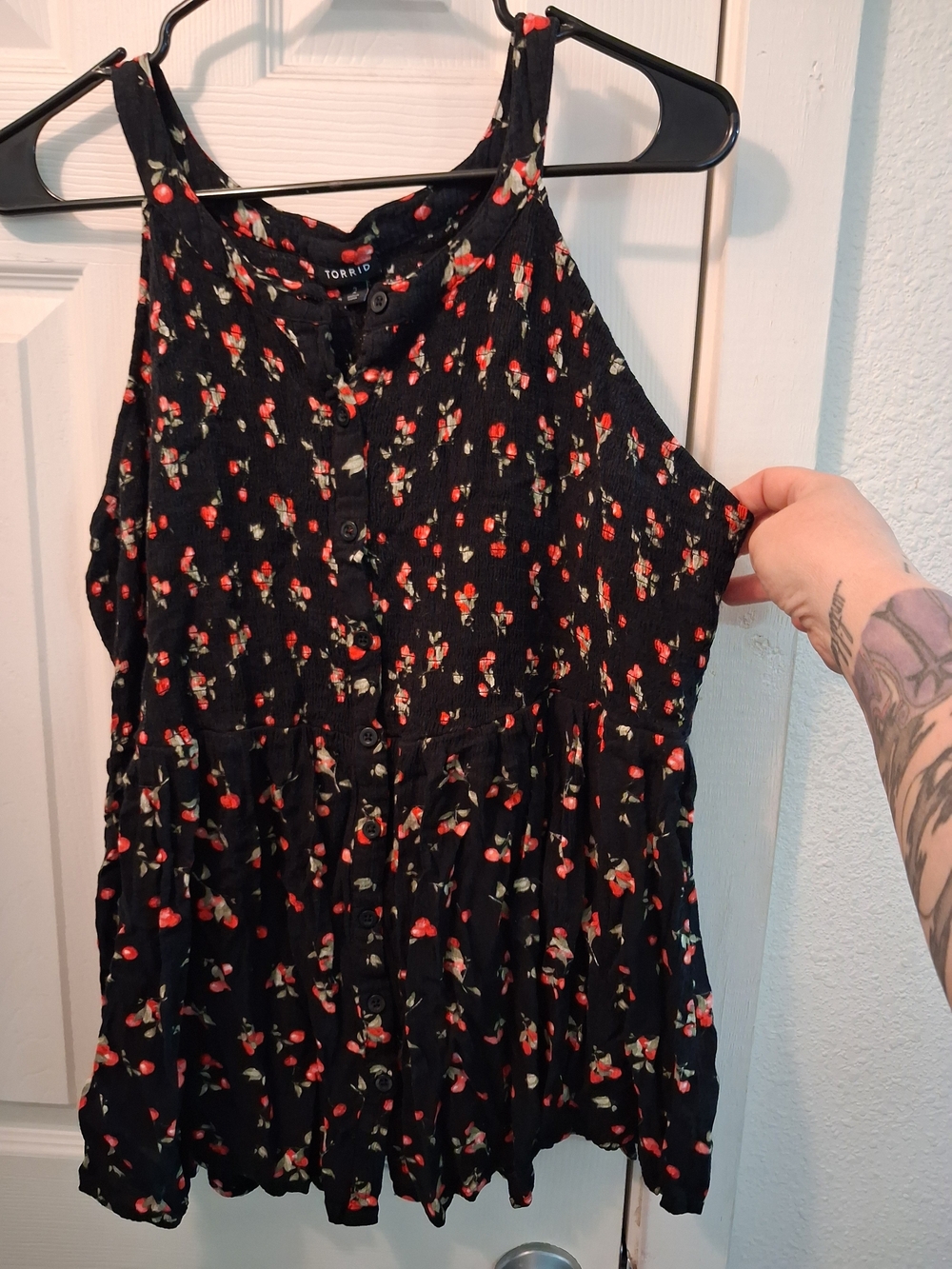 torrid Black Cherry Print Button-Front Camisole